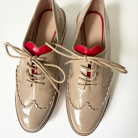 Zara Woman tan patent leather oxford shoes with red heart tongue - Picture 2 of 6